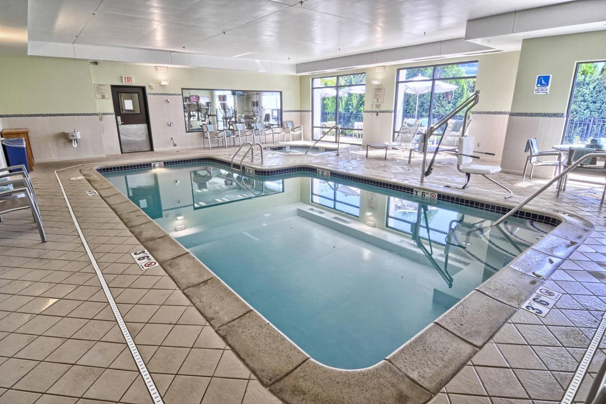 Springhill Suites Detroit Southfield Exterior photo